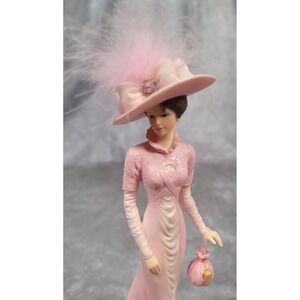 Thomas Kinkade "A Picture of Faith" Figurine Inspiration of Hope 8" Lady